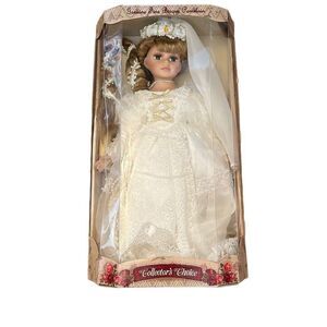 Collector's Choice Genuine Fine Bisque Porcelain Bride‎ Doll NIB